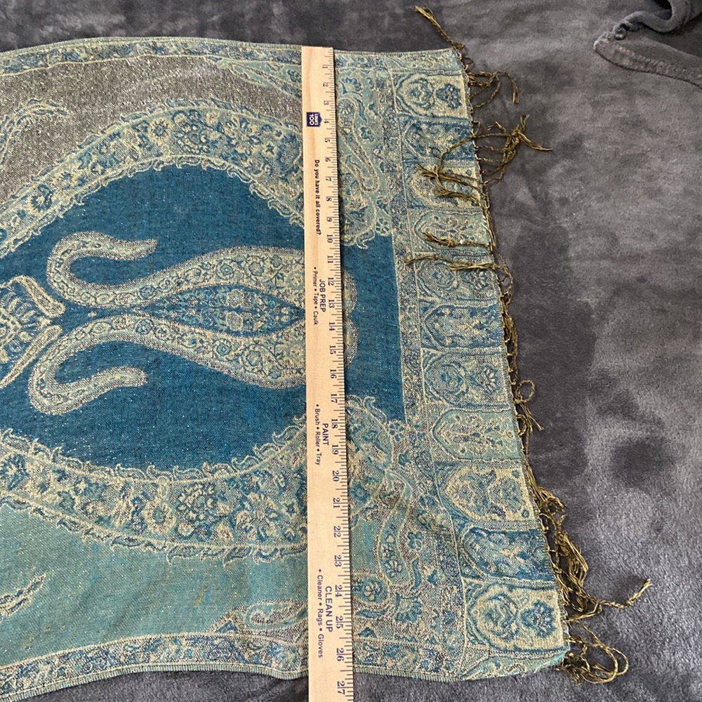Scarf - Picture 4 of 4